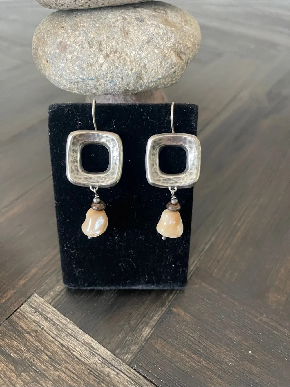 Silpada Silver Square Drop Earrings with cream Pearl Drops